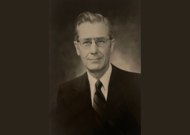 close up photo of dale shannon